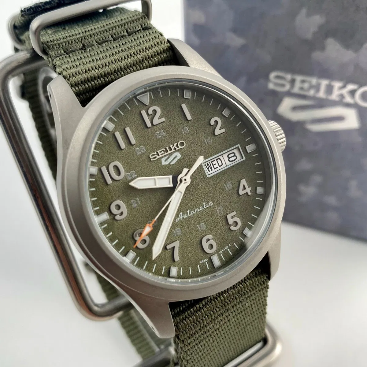 Seiko 5 Sports SRPG33